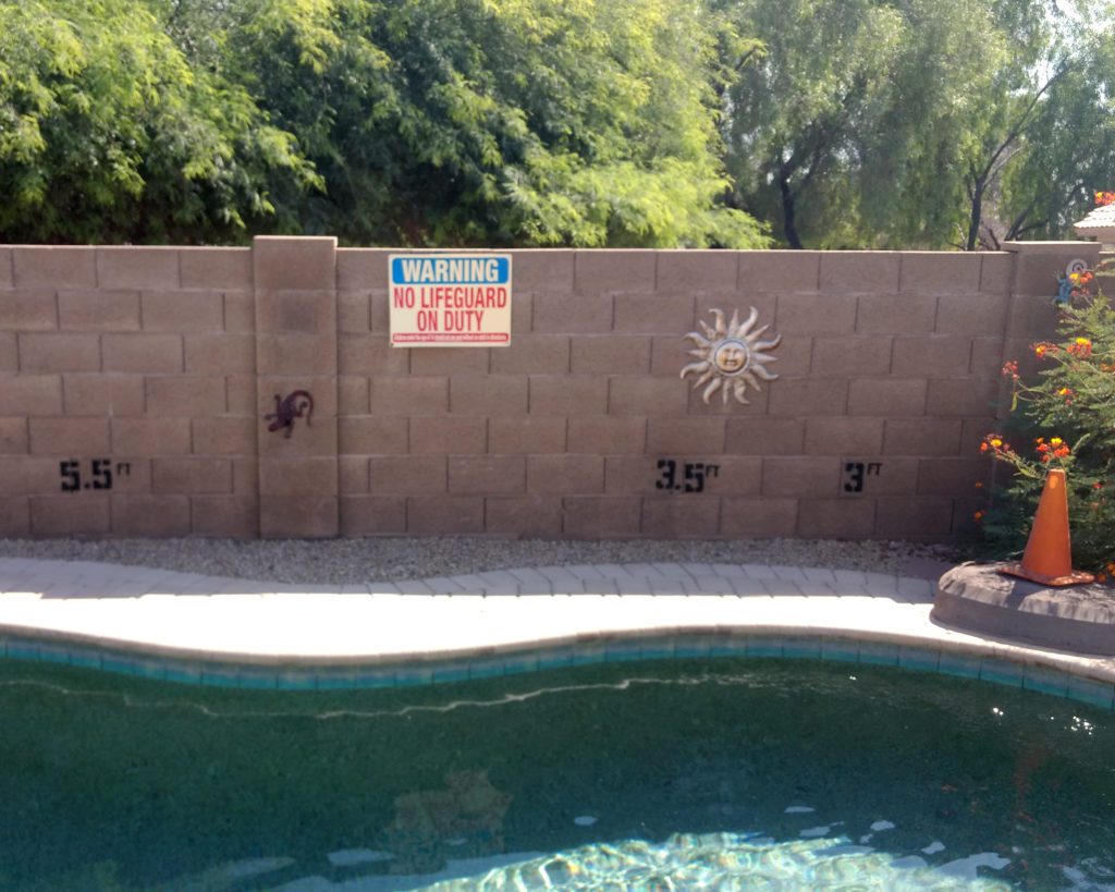 A photo showing proper pool safety.
